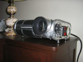 Illustration for article titled Projectors Made From Trash Deliver HD Video and Stereoscopic Movies